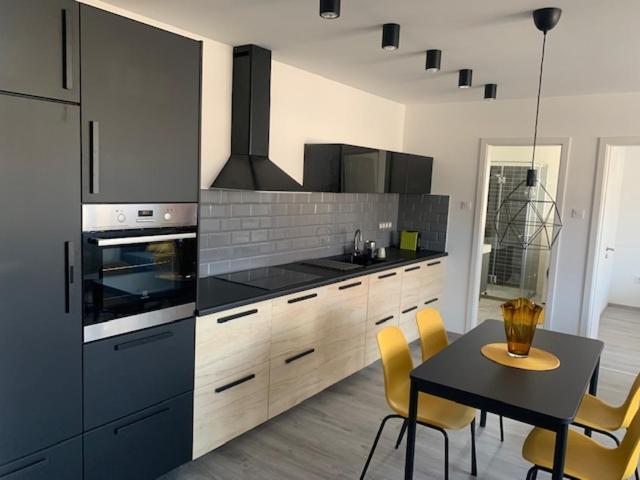 Gödöllő New Home Guest House מראה חיצוני תמונה